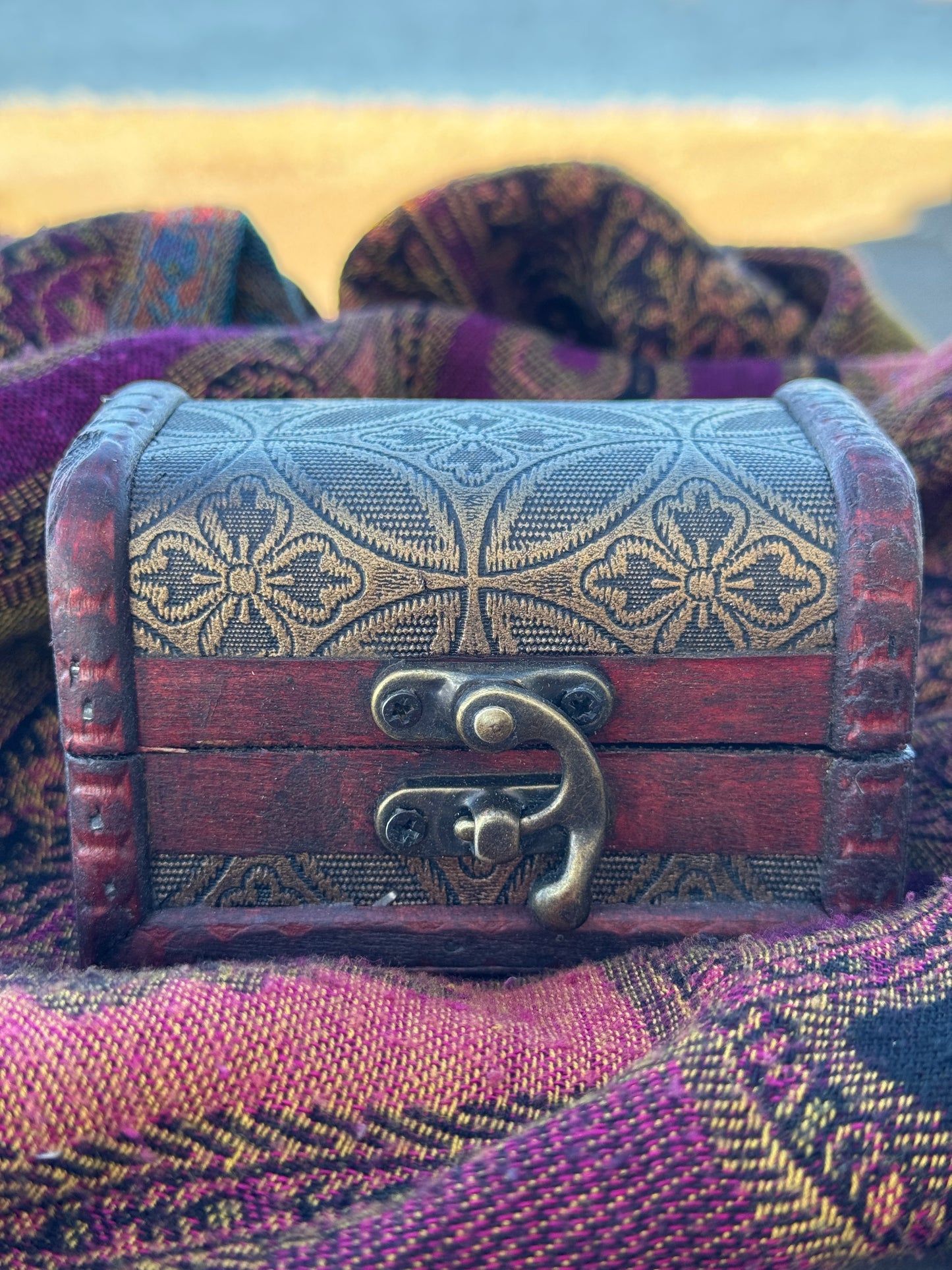 Mini Treasure Chest🌟